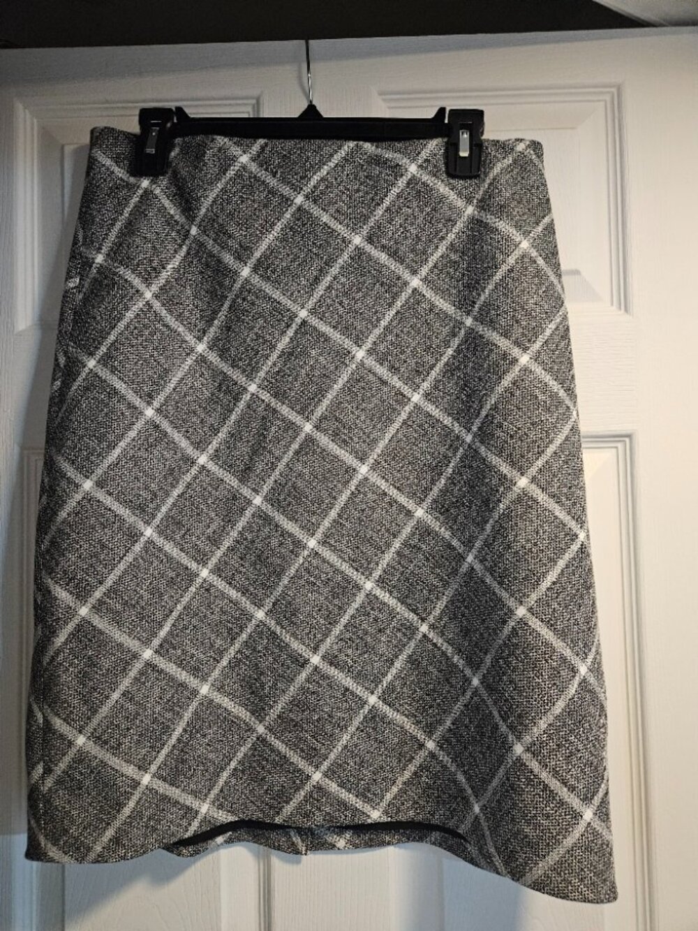 White House Black Market Skirt